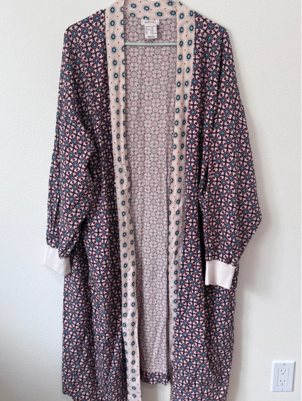 Ariat women’s kimono